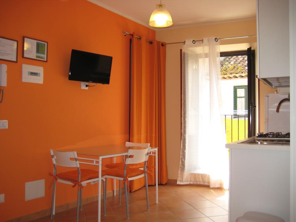Gaia Holidays Apartments Cefalù Oda fotoğraf