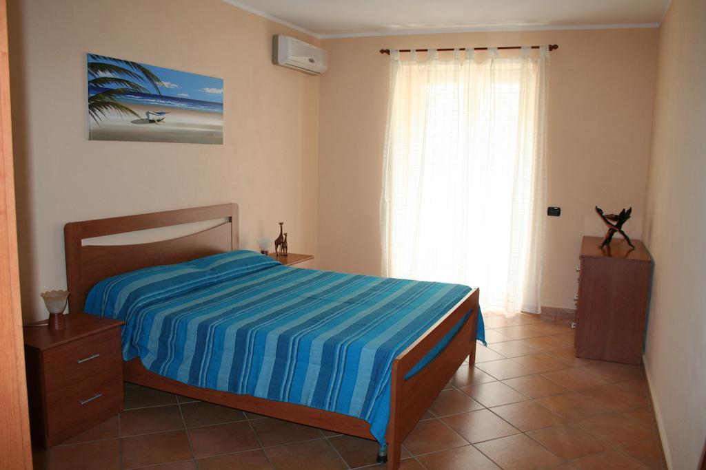 Gaia Holidays Apartments Cefalù Oda fotoğraf